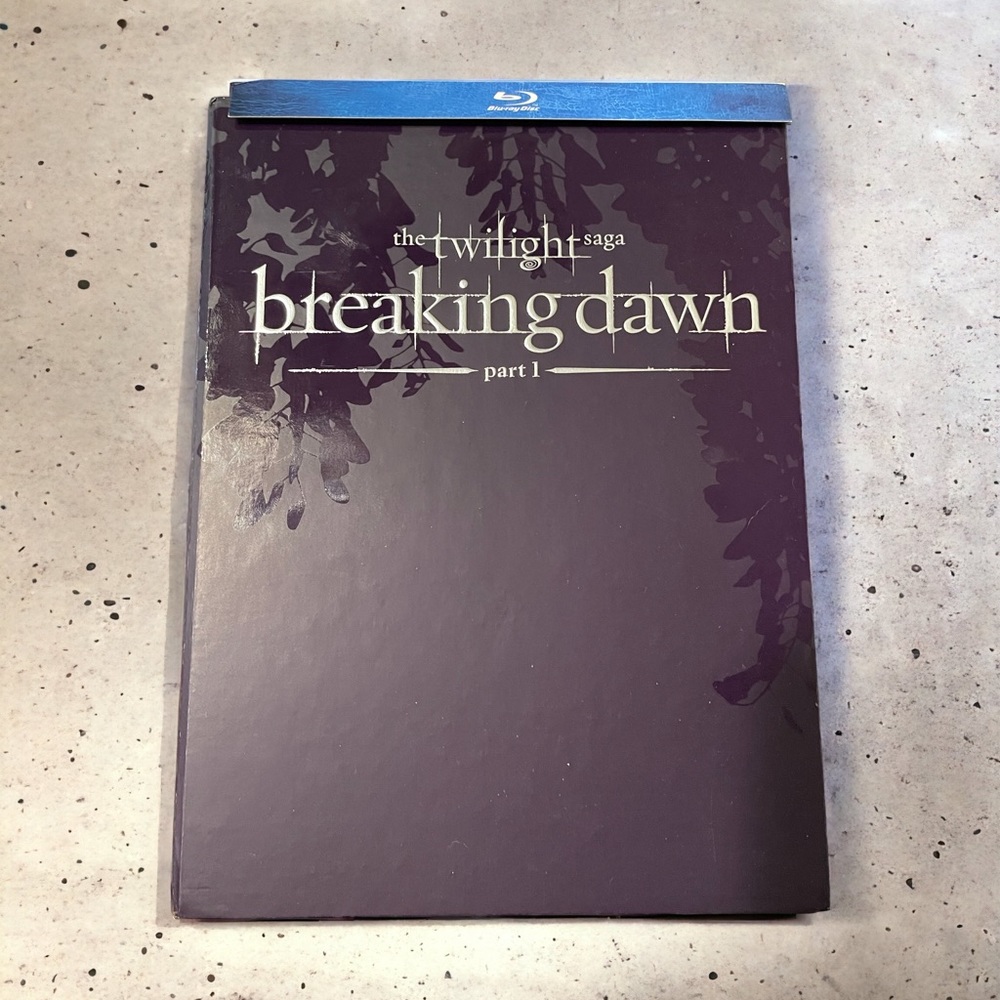 Twilight Saga Breaking Dawn Blu Ray